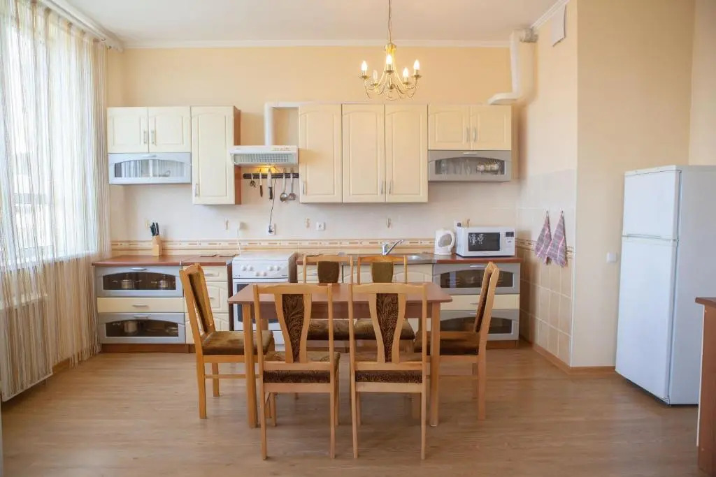Apartment in 2 Min from Poznyaky Metro Station