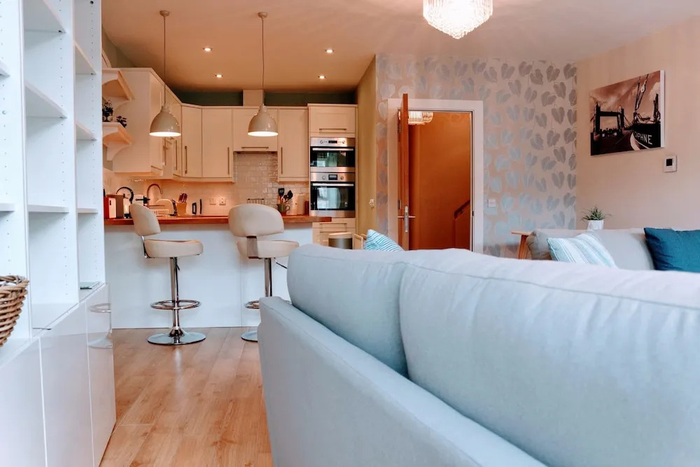 2 Bedroom Apartment In The Heart Of The City