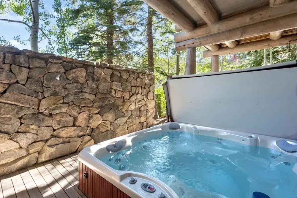 Pine Inn at Trail's End Lodge - Three Bedroom Residence with Spa #1 3 Condo