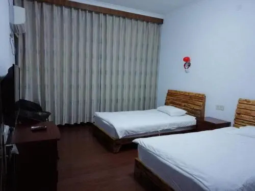 Zhexi Canyon Linhu Villa Hotel