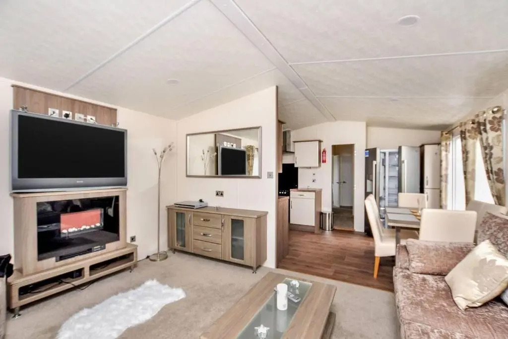 Spacious Stunning Lakeside 3 bed Holiday Home