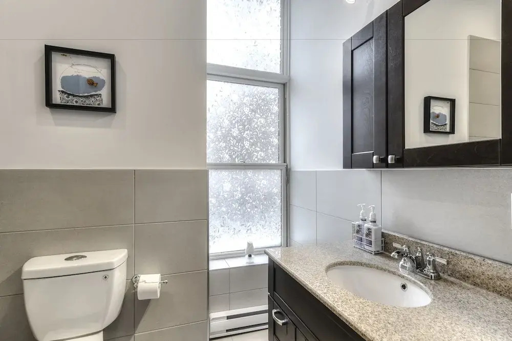 St Laurent Apartments