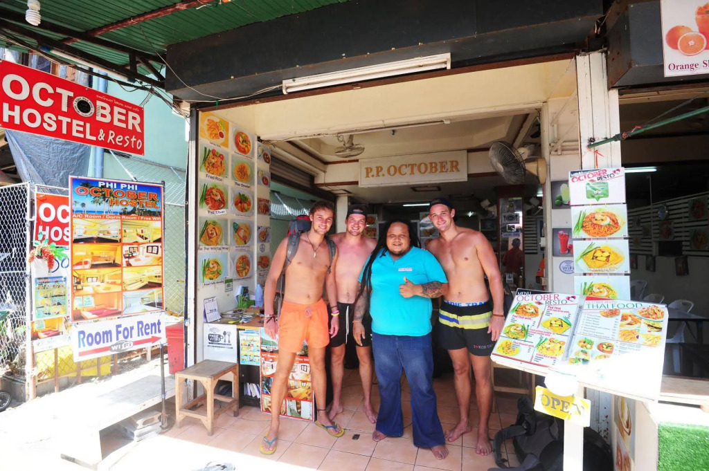 Phi Phi October House
