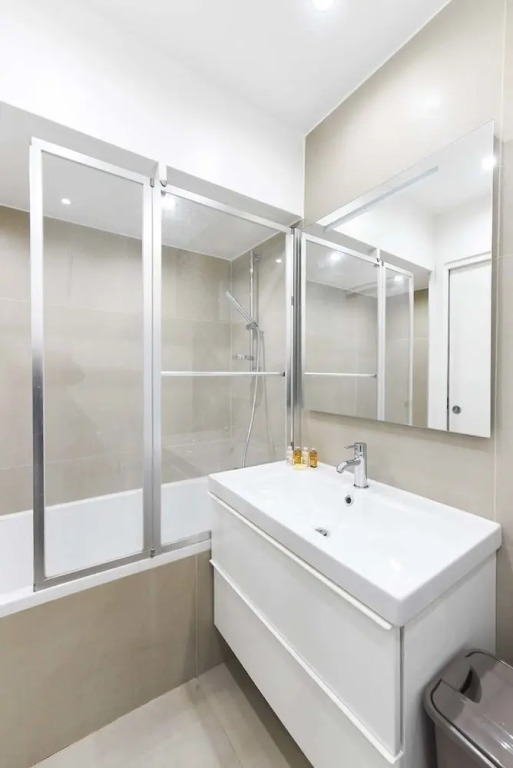 Family apartment near Montparnasse