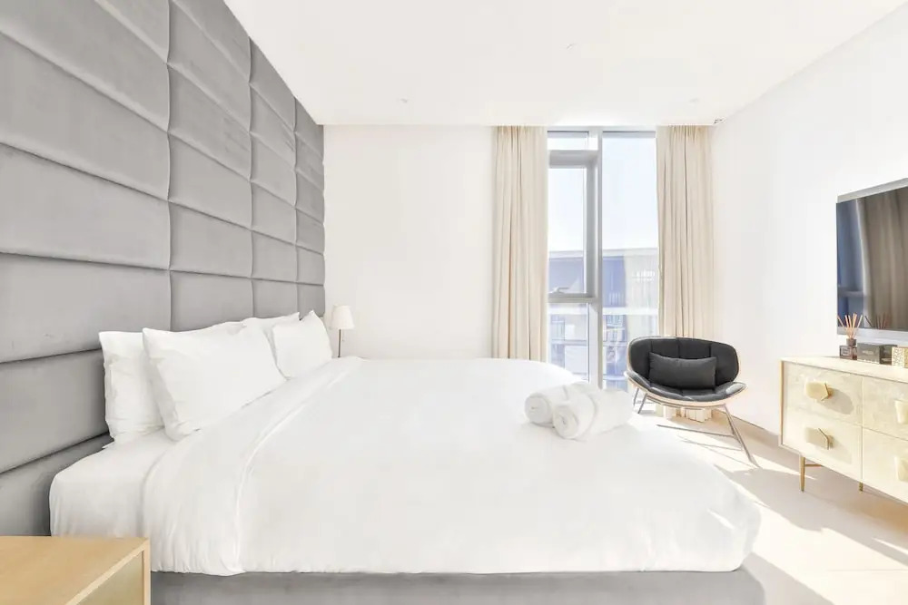 Luxury 2BR - Awesome Views - Ain Dubai