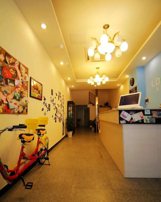 Lehuo Hotel (West Lake Hefang Street)