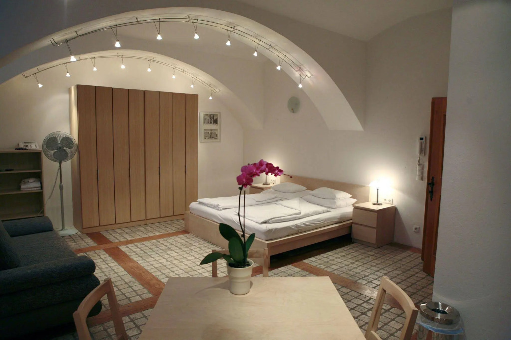 La Scala Apartments