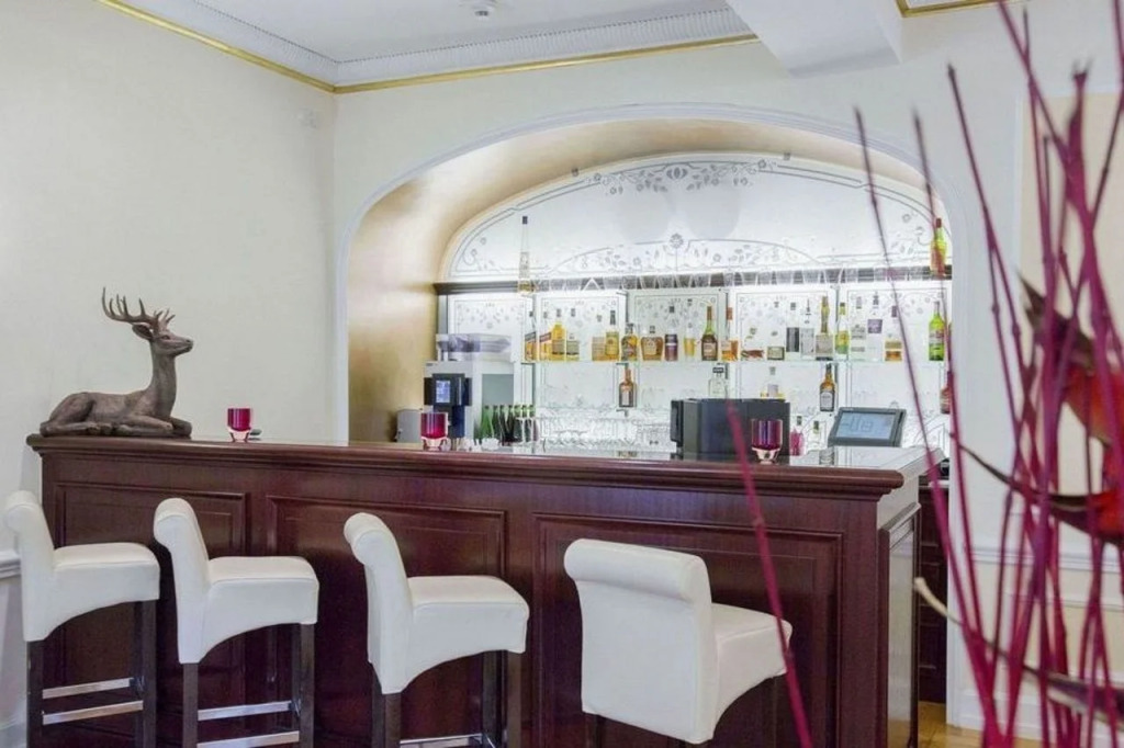 HELIOPARK Bad Hotel Zum Hirsch