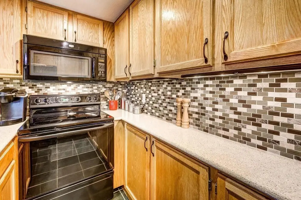 1088 Wild Irishman 2 Bedroom Condo by RedAwning