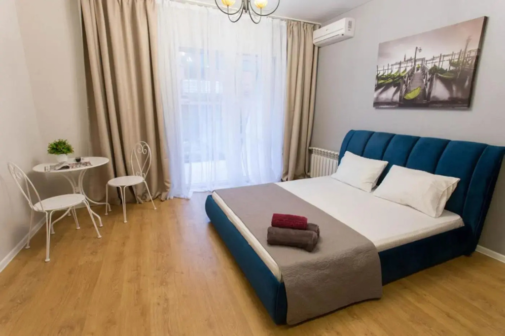 Studio near metro Yaroslava Mudroho, Universytet - Mykoly Khvylovoho str 5-3