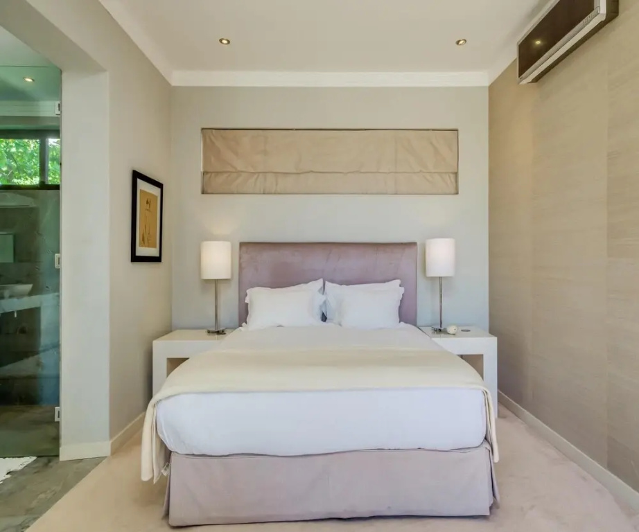 Family Villa in the Heart of Camps Bay Bayon House