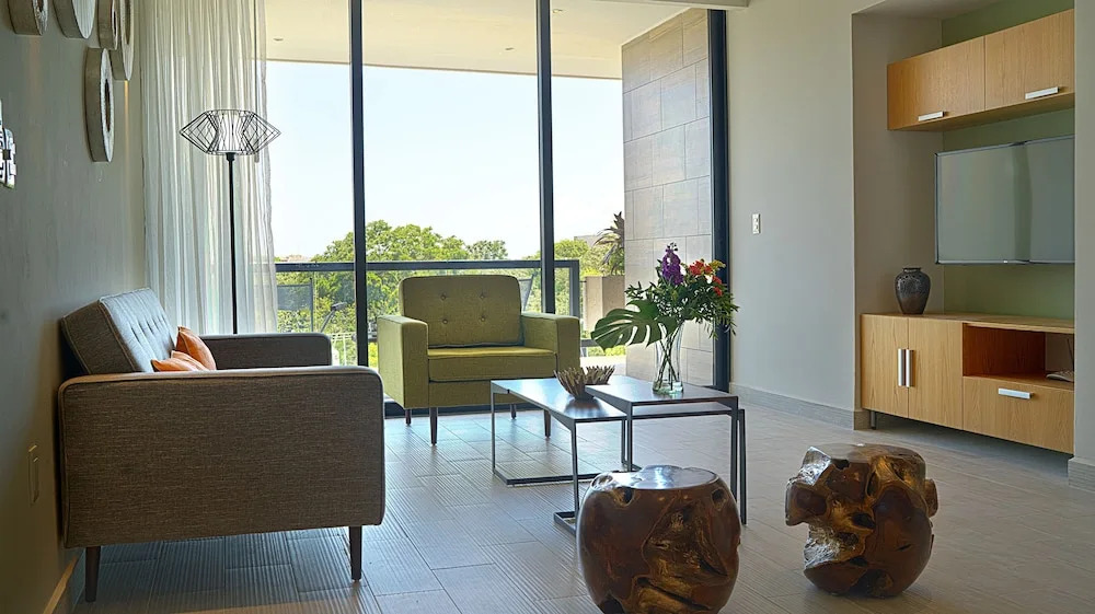 Opal 304 Great Location Service and Stay