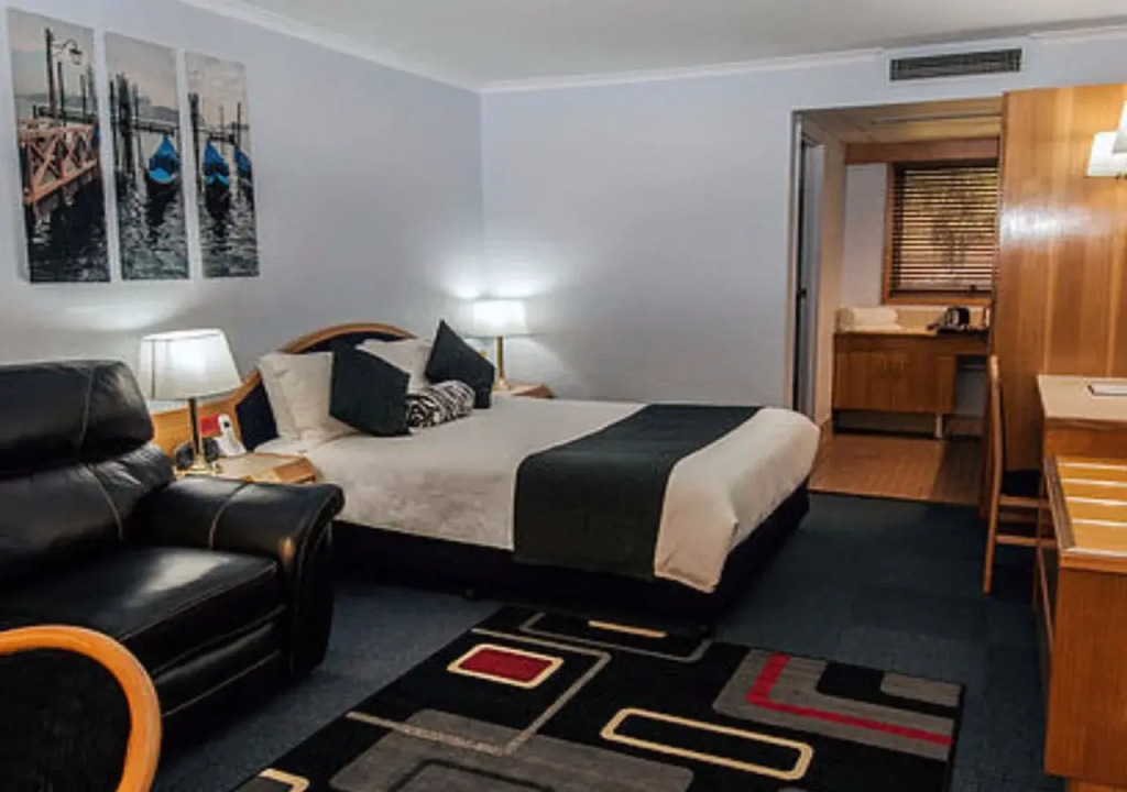 Capital Airport Motel
