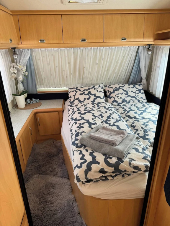 Cozy Caravan