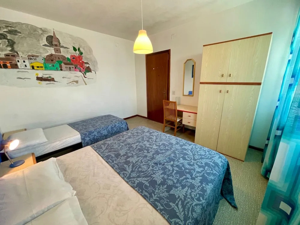 Seaview Flat Just 70mt From the sea