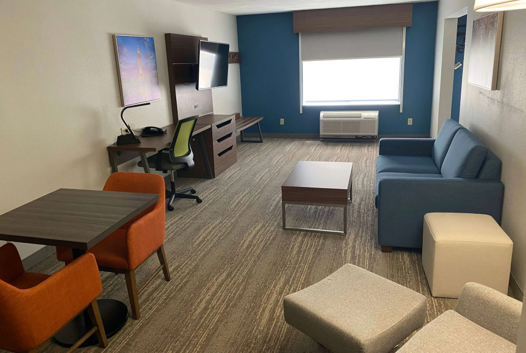 Wingate by Wyndham Lafayette Airport
