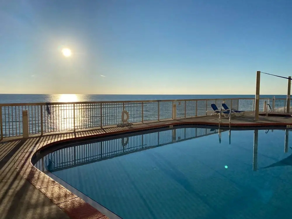 Coastal Condo 607 by Brightwild Beachfront