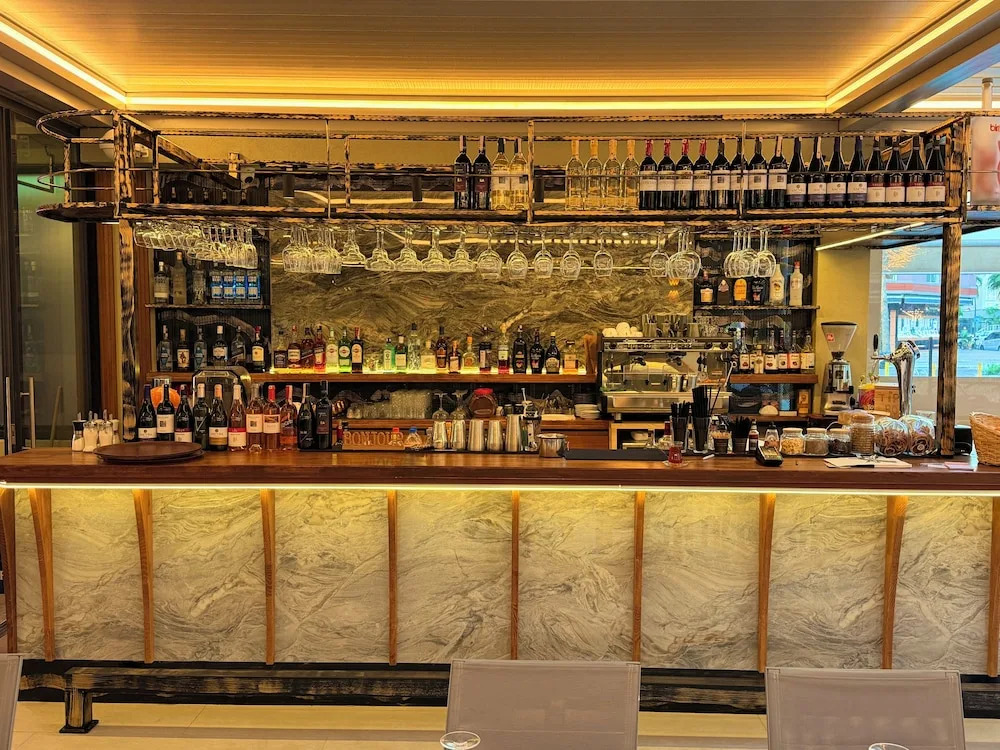 Ida Hotel