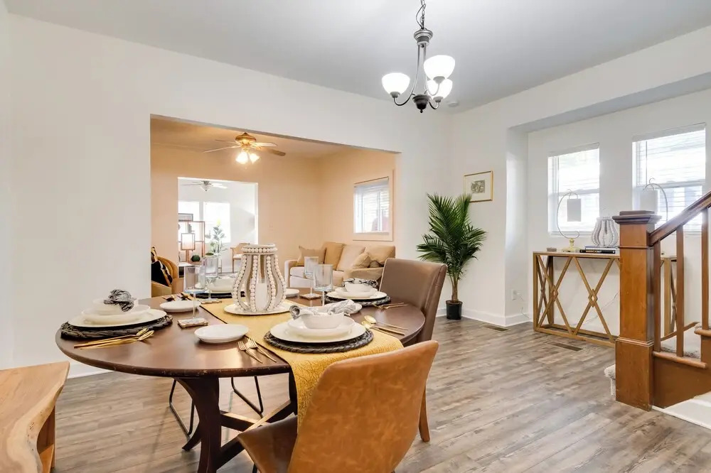 Near Family Fun! Centrally Located Indy Charmer