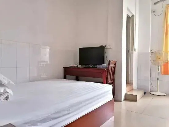 Foshan 8th Alley Apartment (RT-Mart Supermarket Shop)