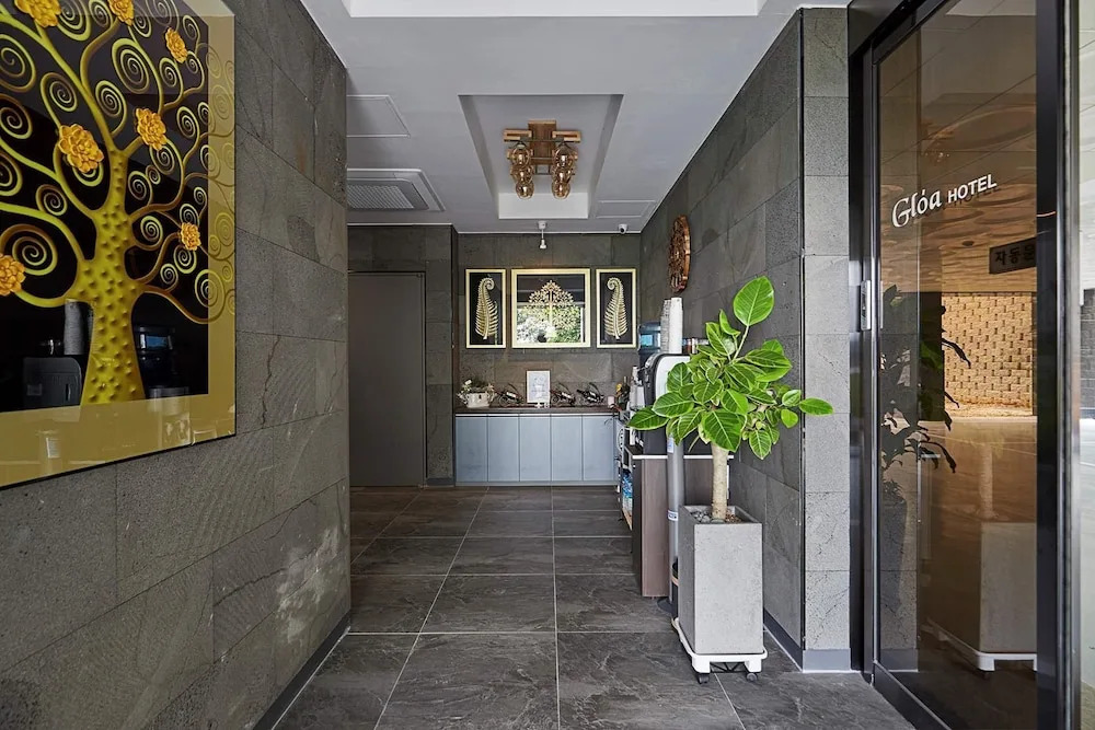 Gloa Hotel