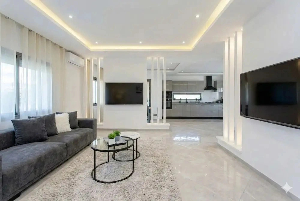 Cozy Stay With Balcony View in La Marsa
