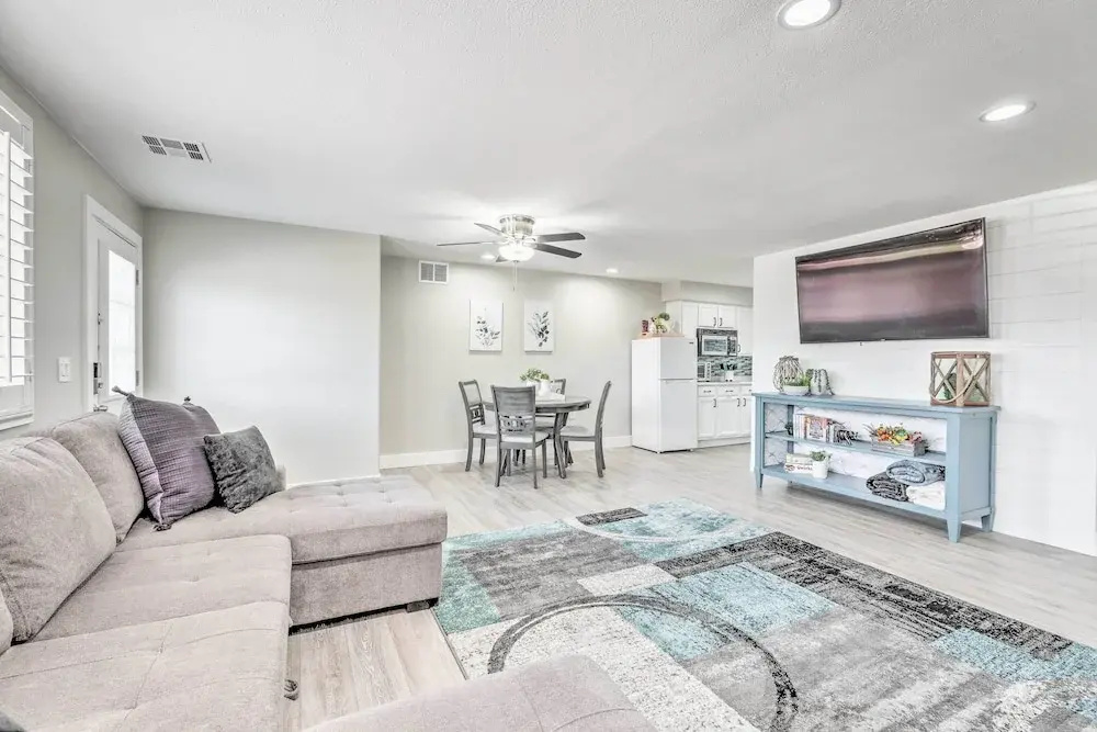 2 Mi to Dtwn Gilbert! Snowbird Escape w/ Pool