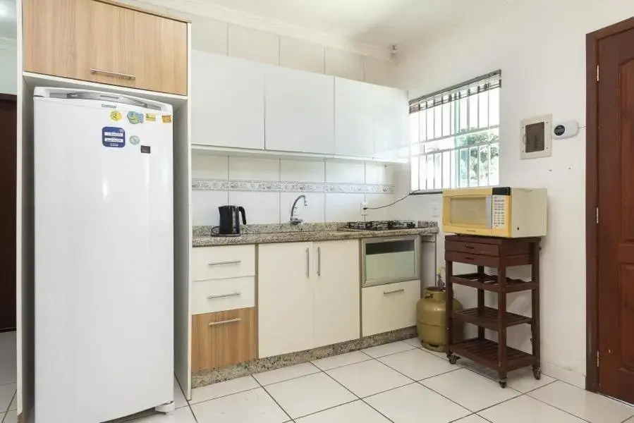 CASA JACUÍ A 350 METROS DA PRAIA