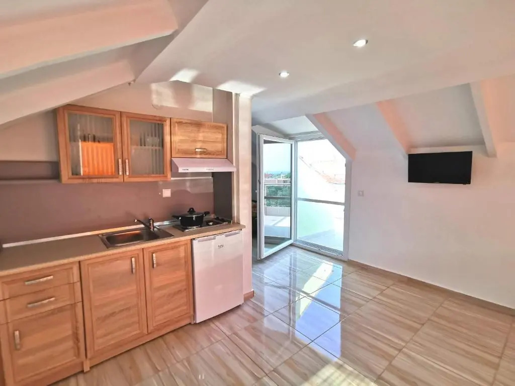 Apartments Kidonis