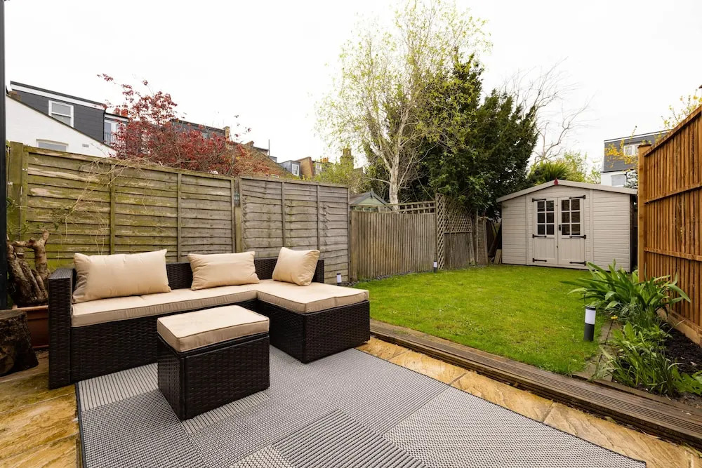 2 Bed Garden Flat in Balham