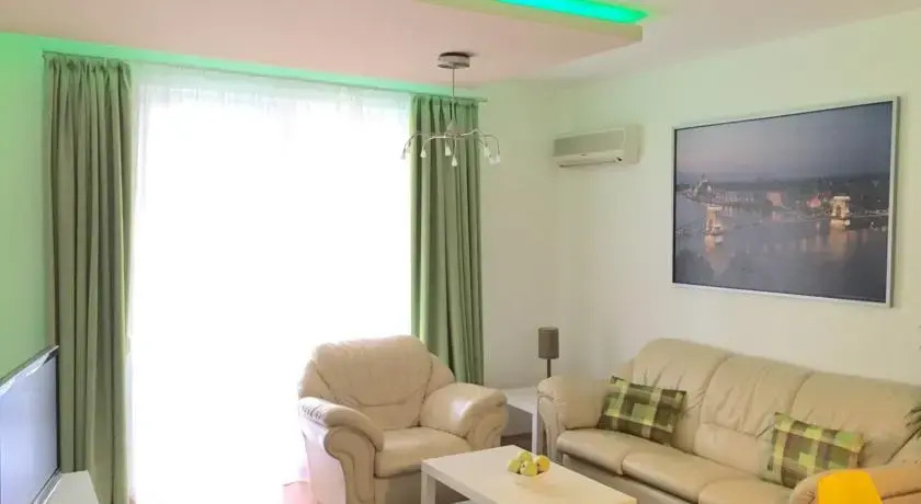 Semiramis Apartment