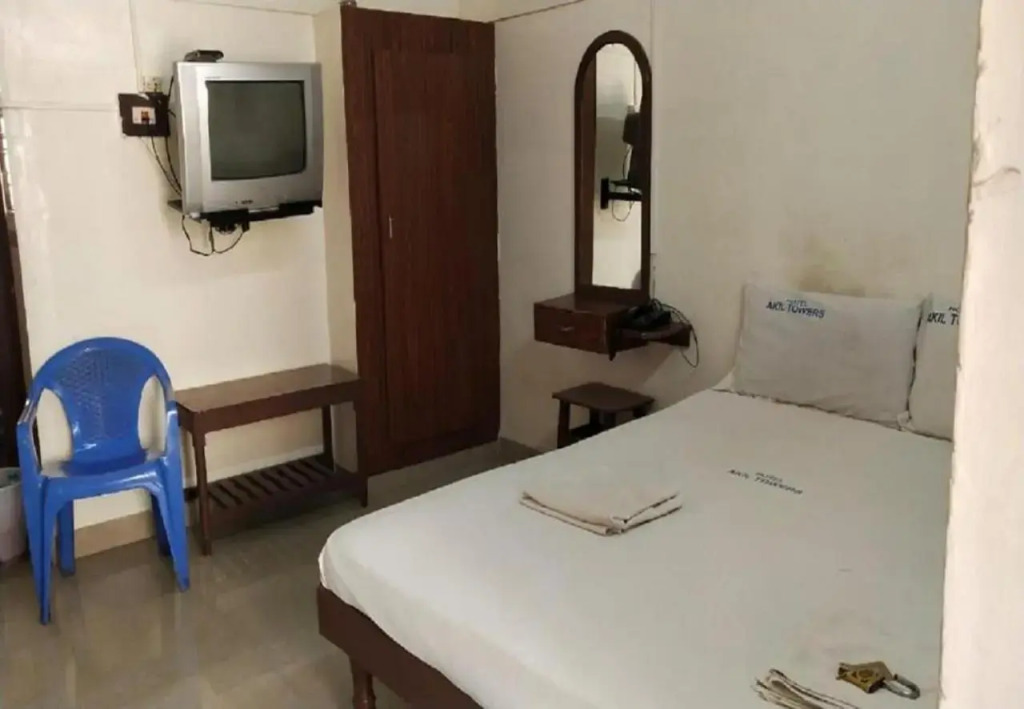 Hotel Akil Towers