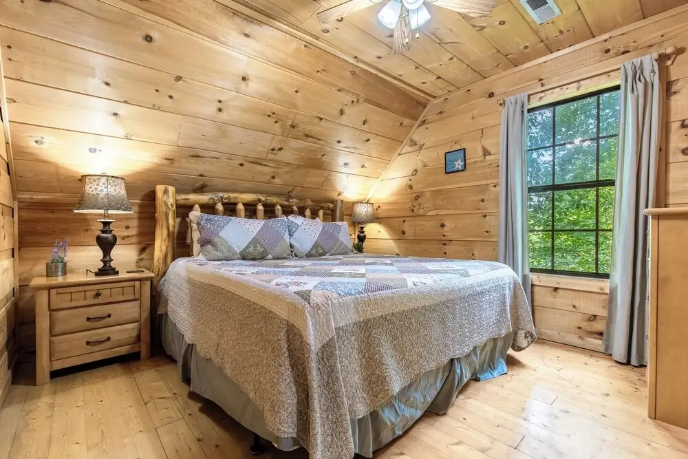Sunset Lodge