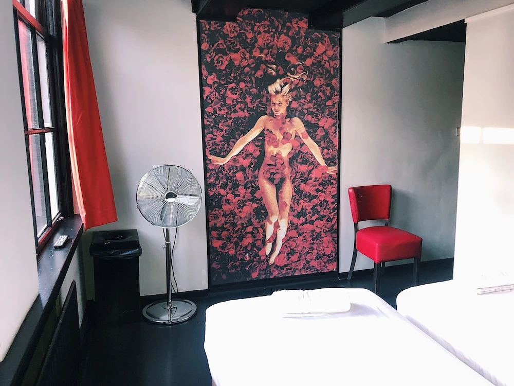 Heart of Amsterdam Hostel