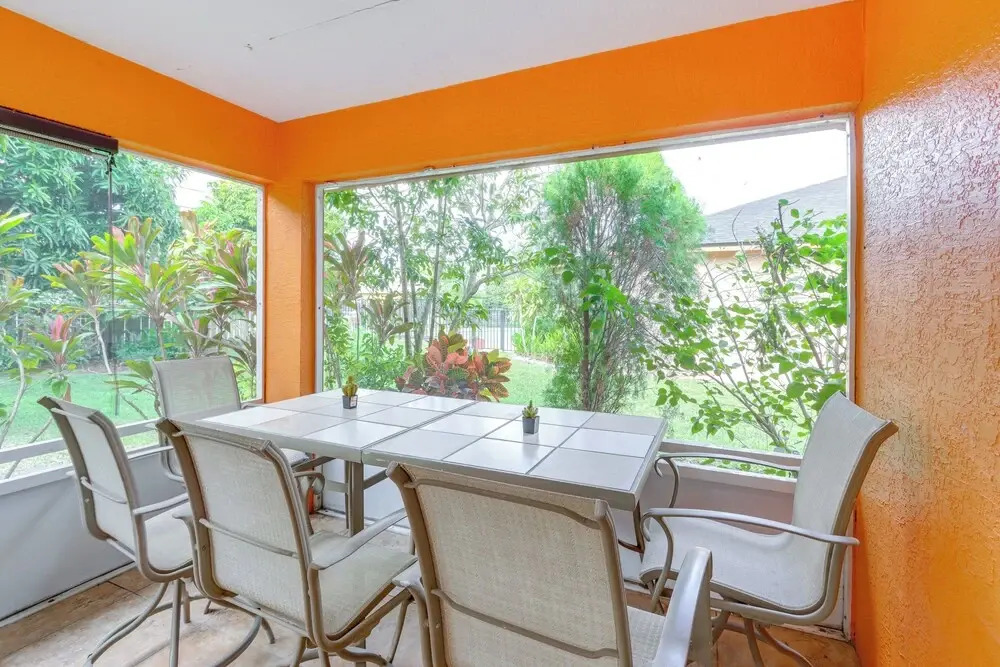 Spacious Backyard! Single-level Port St Lucie Home