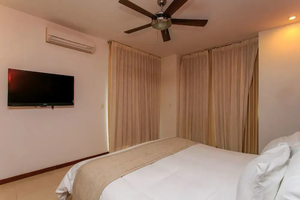 Nolita 304 Exquisite 2 Bedroom Ph 5th Av by RedAwning