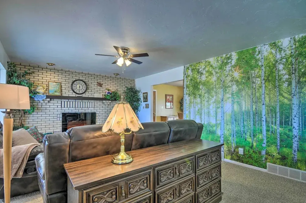 Bryce Canyon Area House w/ Mountain Views!