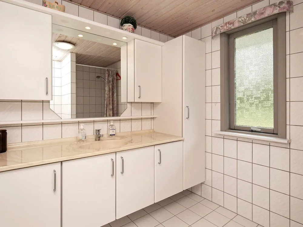 8 person holiday home in Læsø