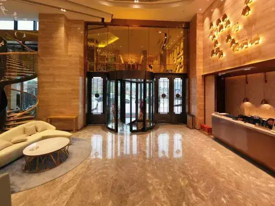 Qing Cao Wan Hotel