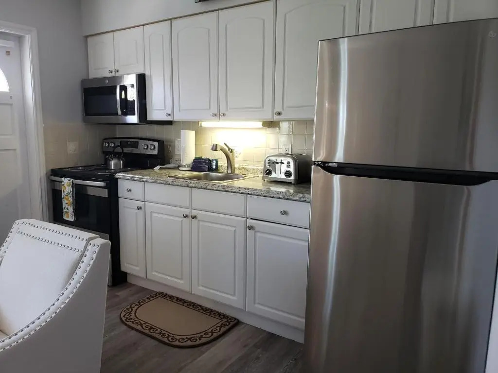 Five Palms Suite 203 - Daily - Weekly - Monthly