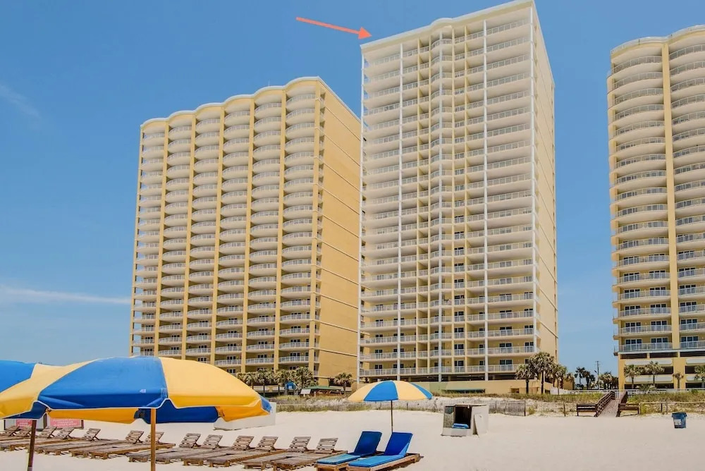 New Listing! Beachfront Bliss W/ Boundless Views 3 Bedroom Condo