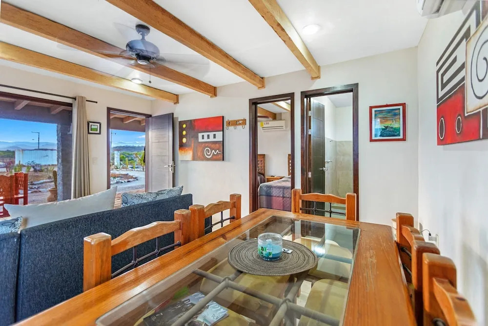 Punta Conejo Camila bungalows Surf Camp