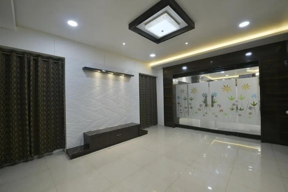 Atharva Hotel