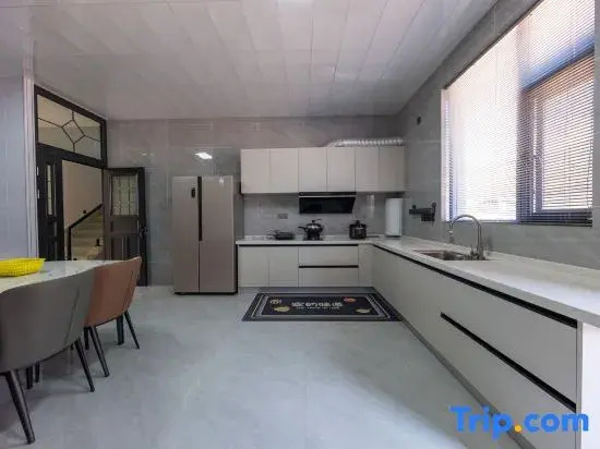 Wangshan YunShe CINE LIVING Snow Mountain Letter | Dolby Cinema Vacation Apartment (Sanyi Airport)