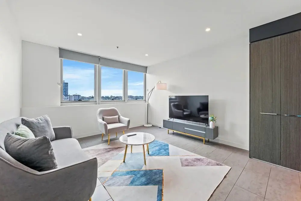 Trafalgar Lane Apartments by CLLIX