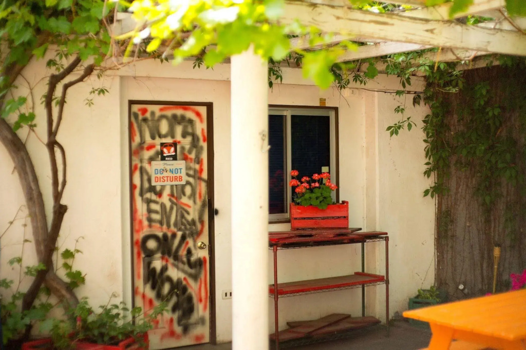Kombi Hostel