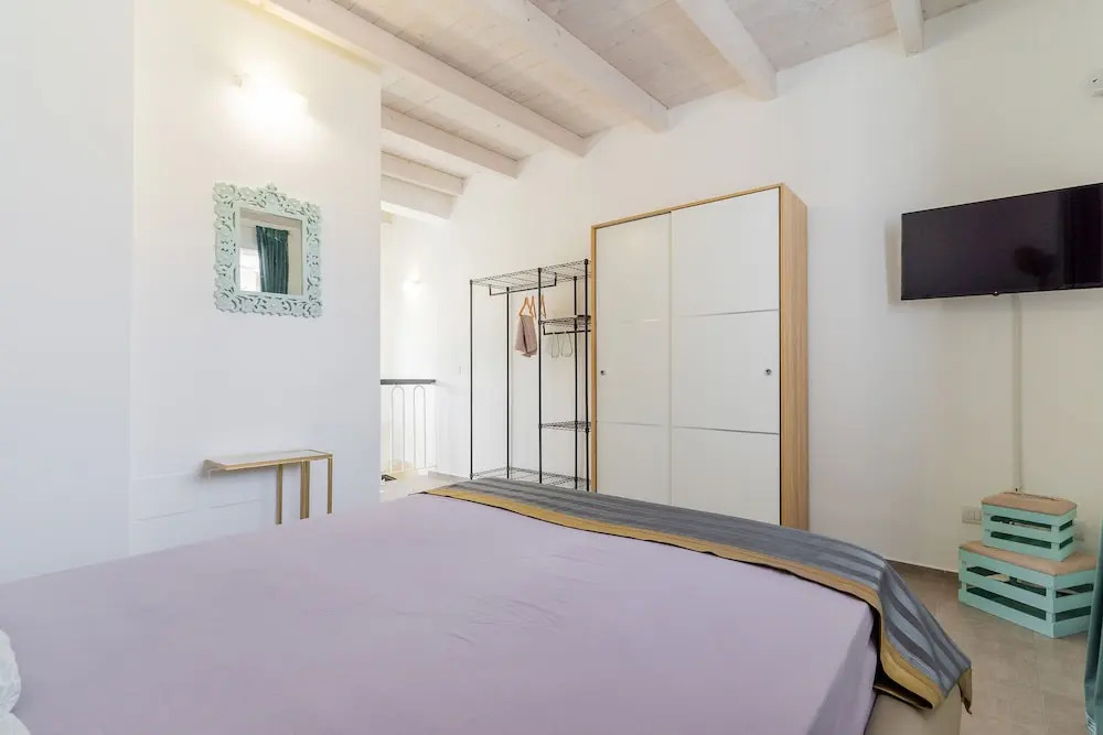 3080 Casetta Vico Carducci by Barbarhouse