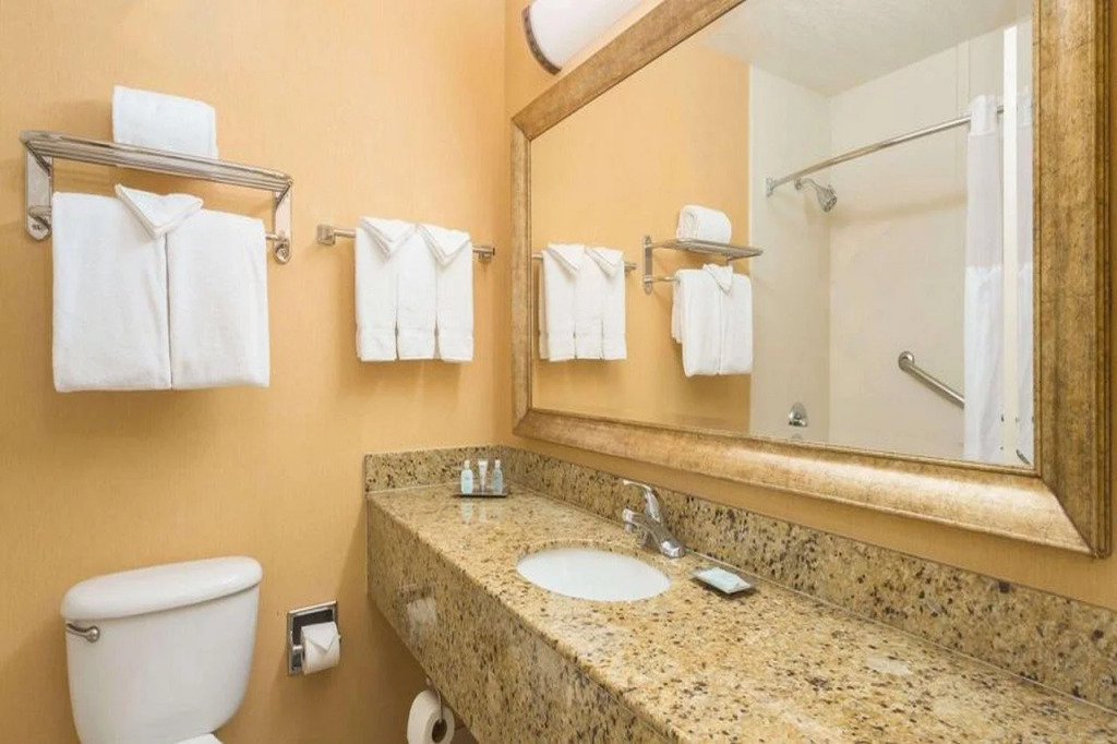 Wyndham Garden Phoenix Midtown