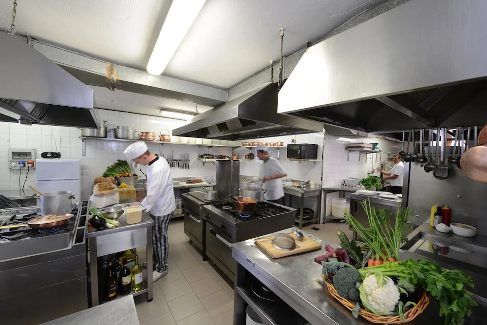 La Madonnina Del Gran Paradiso Wellness Hotel