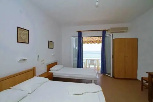 Rosas Beach Studios